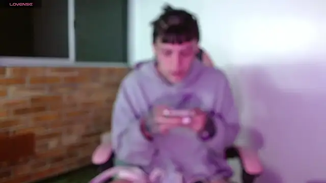 Snapshot of charlotbelucci_ chatting on November 13, 2025, 9:24 am charlotbelucci online show from November 13, 2025, 9:24 am