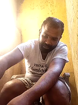 ListedLoin online show from November 14, 2025, 12:42 pm