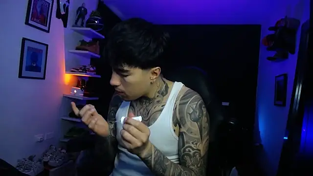 jung dragon online show from November 4, 2025, 7:34 am