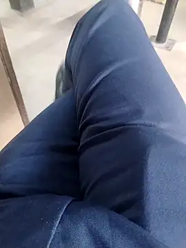 Snapshot of myhot1551 chatting on February 3, 2026, 4:10 am myhot1551 online show from February 3, 2026, 4:10 am