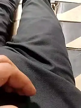 Snapshot of myhot1551 chatting on September 15, 2025, 7:42 am myhot1551 online show from September 15, 2025, 7:42 am