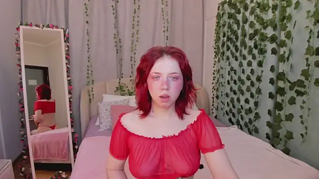 Love is Lola online show from December 17, 2025, 12:26 am