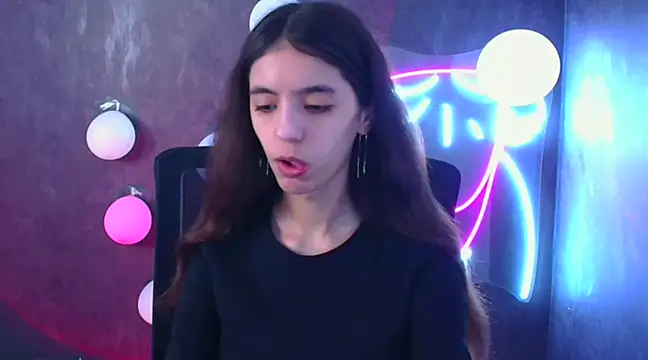 Snapshot of Aishell_ chatting on February 27, 2025, 12:34 pm Aishell  online show from February 27, 2025, 12:34 pm