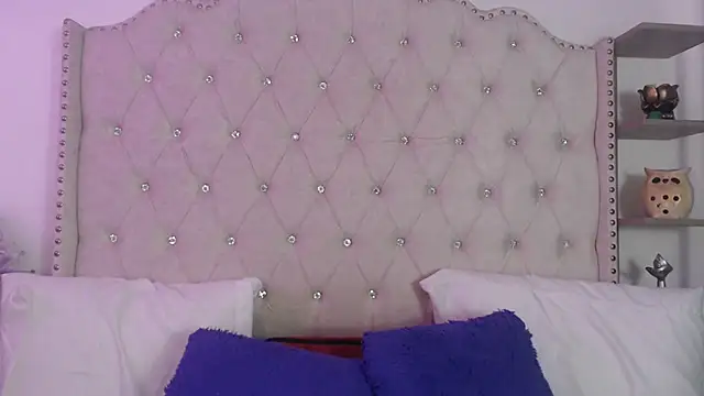 Snapshot of Abril_Squirt chatting on August 4, 2026, 8:57 pm Abril Squirt online show from August 4, 2026, 8:57 pm