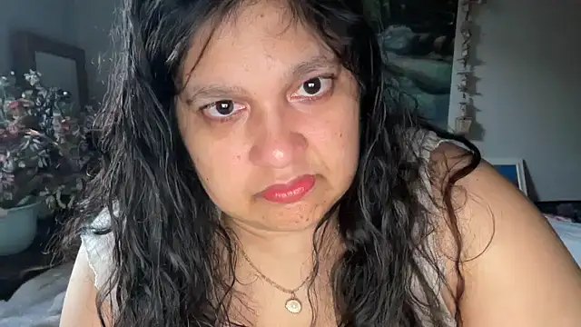 MelanieFawker online show from October 9, 2025, 1:06 am