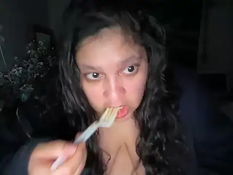 MelanieFawker online show from March 3, 2026, 1:23 am