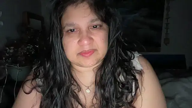 MelanieFawker online show from October 19, 2025, 3:31 am