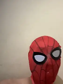 Snapshot of dariel___ chatting on December 14, 2025, 12:11 pm dariel online show from December 14, 2025, 12:11 pm