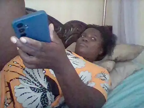 Snapshot of missarpie chatting on July 3, 2026, 8:43 am missarpie online show from July 3, 2026, 8:43 am