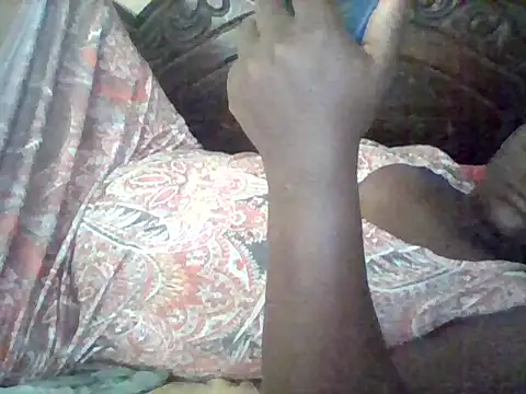 Snapshot of missarpie chatting on July 21, 2026, 6:37 am missarpie online show from July 21, 2026, 6:37 am