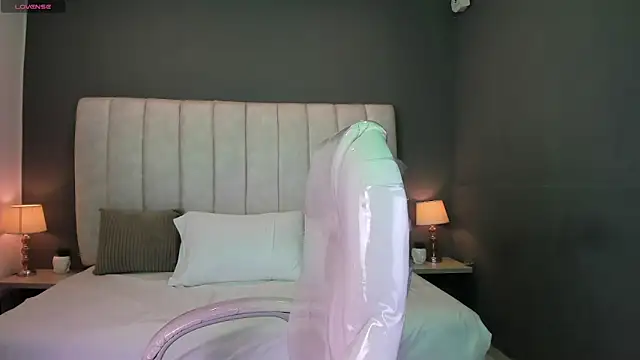 MelissaKarterrs online show from March 7, 2025, 12:12 pm