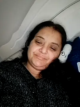 sarahhh1987 online show from December 16, 2025, 5:39 pm