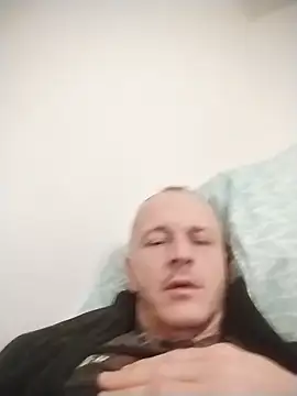 Snapshot of Singlepennis chatting on March 19, 2025, 7:38 pm Singlepennis online show from March 19, 2025, 7:38 pm