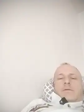 Snapshot of Singlepennis chatting on March 23, 2025, 6:05 am Singlepennis online show from March 23, 2025, 6:05 am