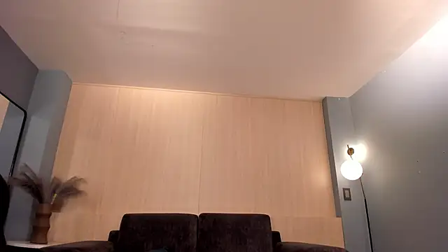 HannaConnor  online show from February 26, 2025, 2:52 am