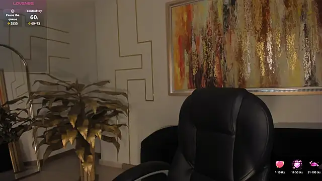 ViolettHansson online show from February 21, 2026, 10:50 am