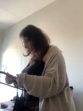 holyeroticss online show from March 8, 2026, 8:56 pm