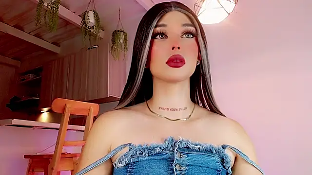 Snapshot of Marian_LV chatting on February 8, 2025, 10:39 am Marian LV online show from February 8, 2025, 10:39 am