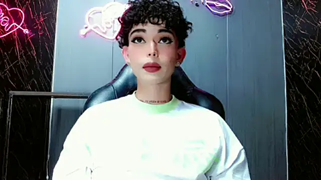 Snapshot of Marian_LV chatting on November 23, 2025, 11:26 pm Marian LV online show from November 23, 2025, 11:26 pm