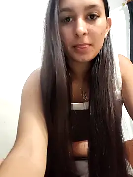 Snapshot of Alyson0001 chatting on June 7, 2026, 11:43 pm Alyson0001 online show from June 7, 2026, 11:43 pm