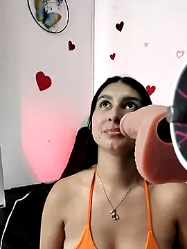 Snapshot of Alyson0001 chatting on February 18, 2026, 8:27 pm Alyson0001 online show from February 18, 2026, 8:27 pm