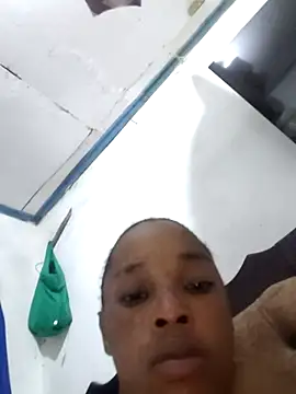 Pretty-sassy online show from November 24, 2025, 7:58 pm