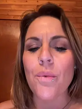 misssWet online show from March 11, 2026, 6:35 pm