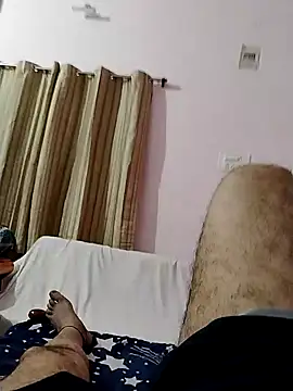 roadtucker123 online show from February 6, 2025, 5:40 pm