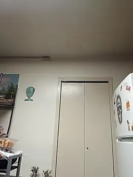 PhatAss Kummmilla online show from December 20, 2025, 8:06 am