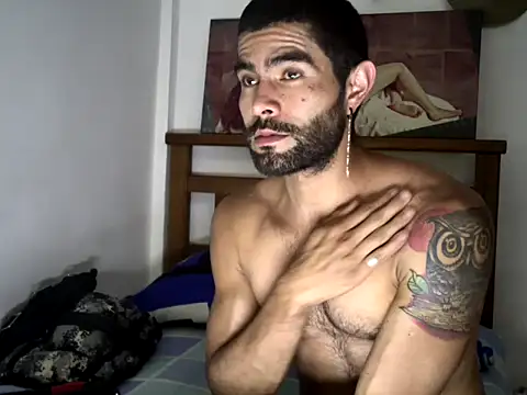 Snapshot of hideonbush051 chatting on October 18, 2025, 4:42 pm hideonbush051 online show from October 18, 2025, 4:42 pm