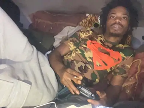 SlimeCrownzOut5 online show from February 1, 2026, 6:44 am