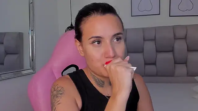 Susan-Sweet-7 online show from October 10, 2025, 8:31 pm