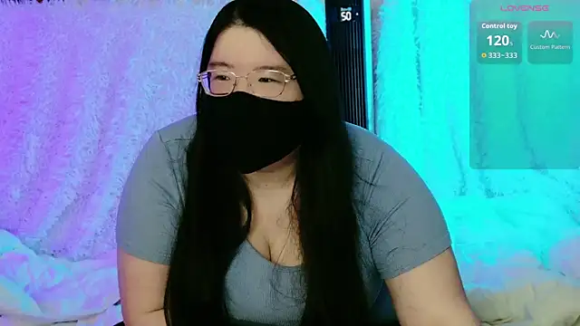 Snapshot of Kara-Nuna chatting on February 10, 2026, 2:21 am Kara-Nuna online show from February 10, 2026, 2:21 am