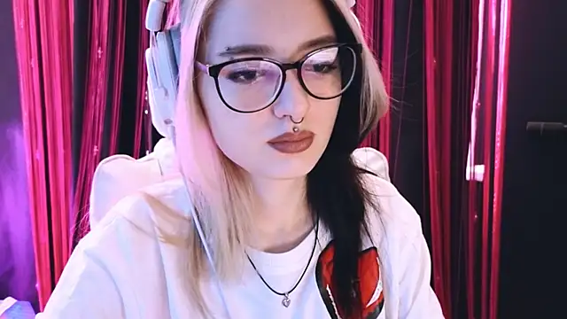 Avi Nile online show from February 26, 2025, 2:52 am