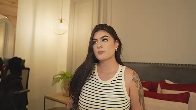 Snapshot of IrisBaker chatting on February 21, 2026, 10:23 pm IrisBaker online show from February 21, 2026, 10:23 pm