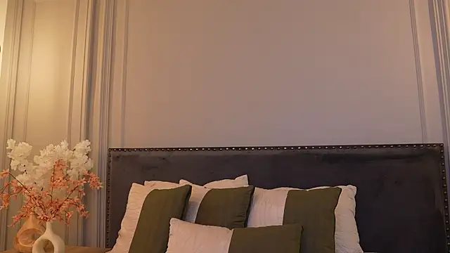 Snapshot of IrisBaker chatting on March 20, 2026, 10:33 pm IrisBaker online show from March 20, 2026, 10:33 pm