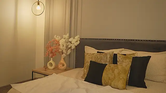 Snapshot of IrisBaker chatting on March 7, 2026, 10:15 pm IrisBaker online show from March 7, 2026, 10:15 pm