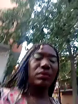 Snapshot of blackhotpartyts chatting on October 17, 2025, 4:31 pm blackhotpartyts online show from October 17, 2025, 4:31 pm