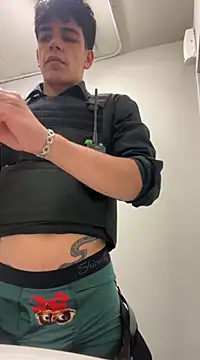 Snapshot of MrDareLover chatting on March 16, 2025, 5:28 pm MrDareLover online show from March 16, 2025, 5:28 pm