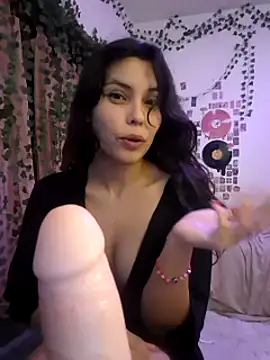 Snapshot of xlalitaxxx chatting on December 8, 2024, 11:40 pm xlalitaxxx online show from December 8, 2024, 11:40 pm