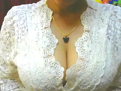Snapshot of ishmita99 chatting on January 17, 2025, 11:49 am ishmita99 online show from January 17, 2025, 11:49 am