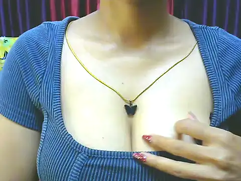 ishmita99 online show from November 15, 2025, 11:36 am