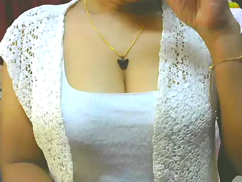Snapshot of ishmita99 chatting on January 26, 2025, 5:23 pm ishmita99 online show from January 26, 2025, 5:23 pm
