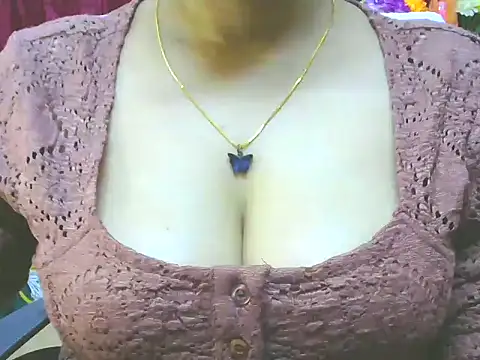 Snapshot of ishmita99 chatting on February 1, 2025, 11:53 am ishmita99 online show from February 1, 2025, 11:53 am