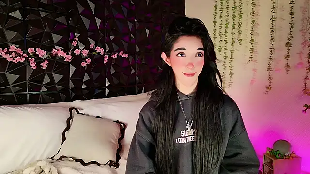 Snapshot of Finibondi chatting on October 15, 2025, 6:00 am Finibondi online show from October 15, 2025, 6:00 am