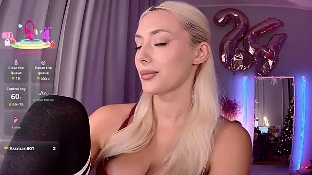 LoryWood online show from January 16, 2026, 3:49 pm