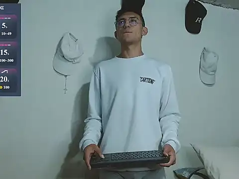 samfox  online show from March 10, 2026, 11:14 am