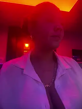 andreinitahg online show from December 19, 2024, 11:03 pm