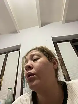 andreinitahg online show from January 11, 2025, 11:46 pm