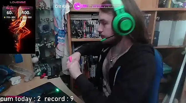 nicolasdumand21 online show from December 2, 2024, 1:08 pm